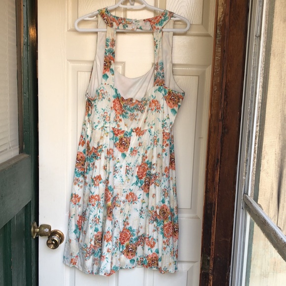 EUC Delicate/Vintage look sun dress - Picture 2 of 7